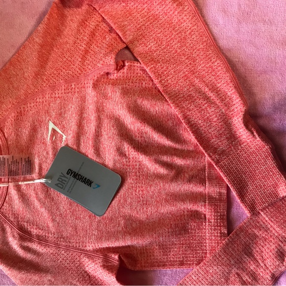 Gym shark crop top - Picture 5 of 5